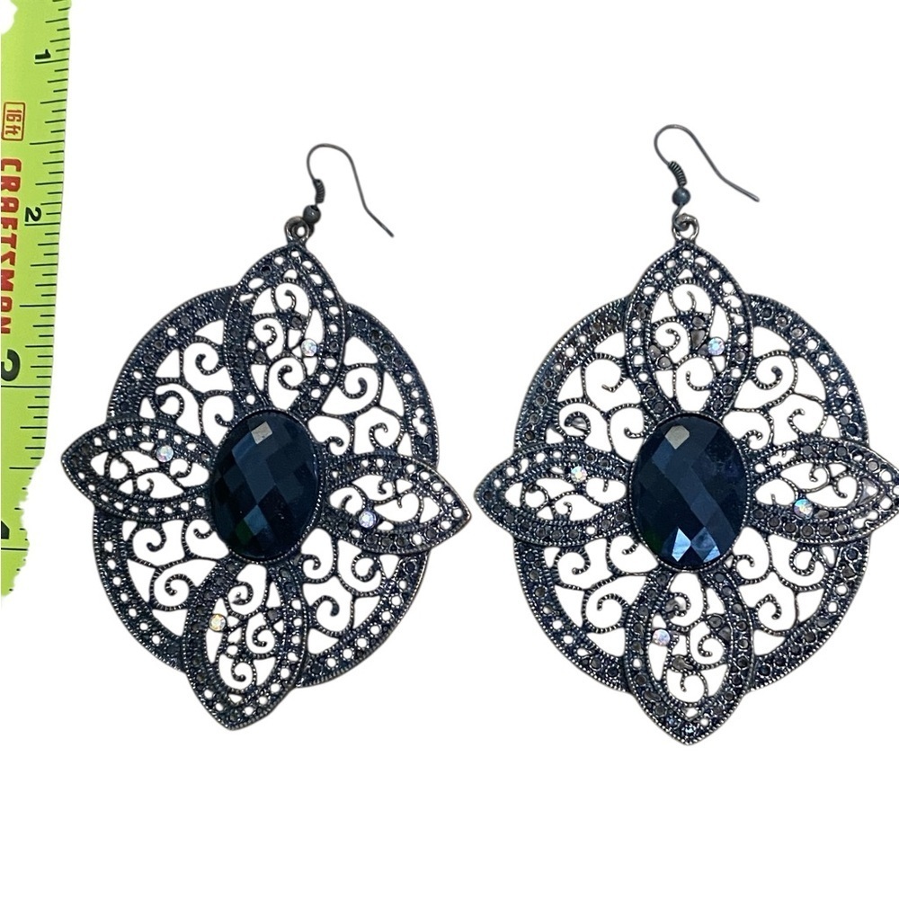 Elegant Black Filigree Earrings l Lightweight Statement Earrings - Picture 2 of 2